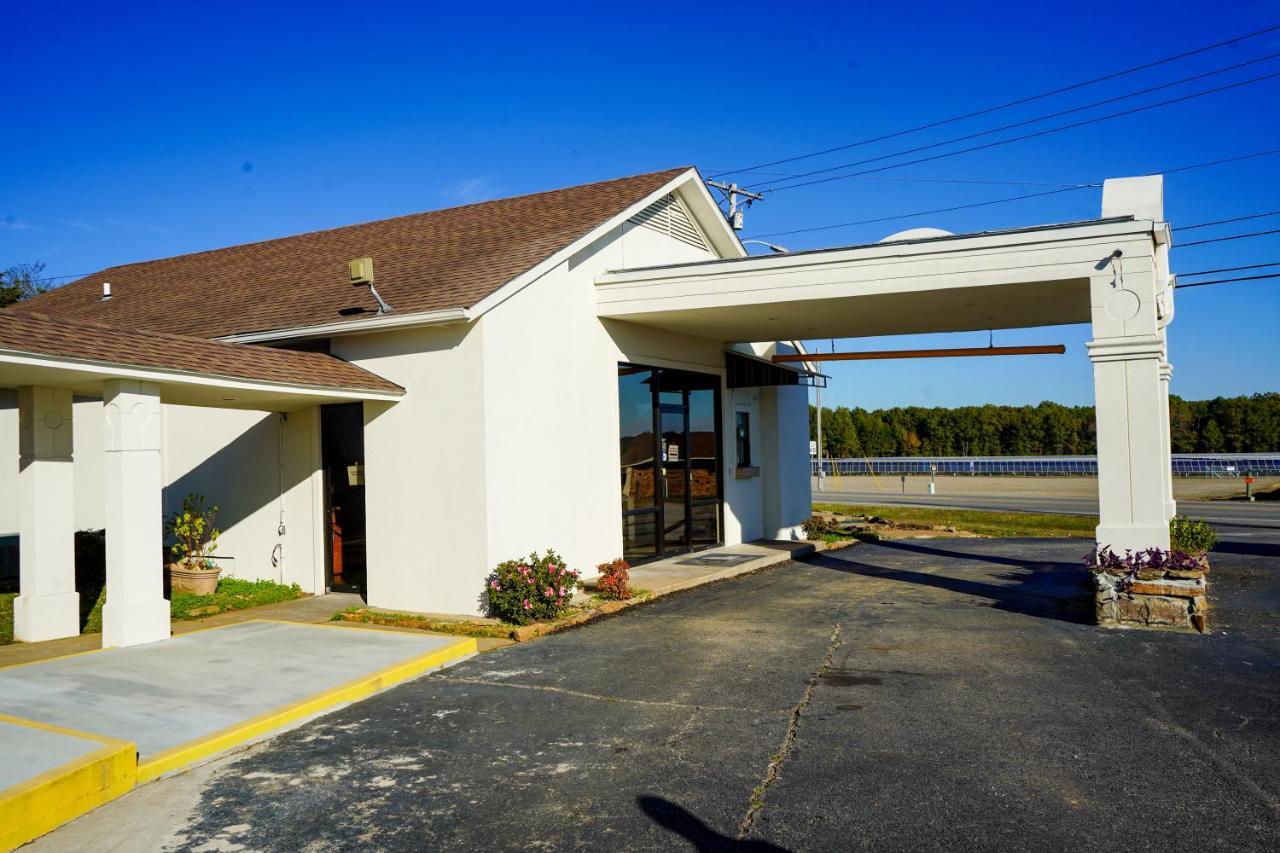 Sunset Inn Clarksville Exterior photo